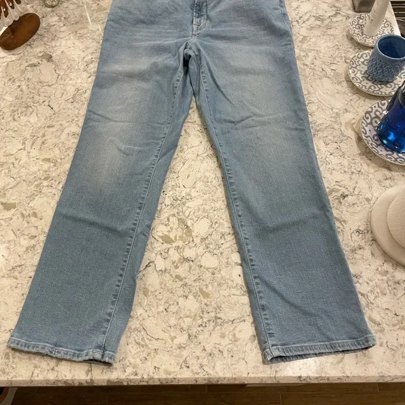 Good American Jeans - Picture 2 of 2